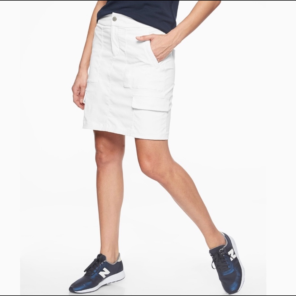 Athleta Trekkie Skort- White